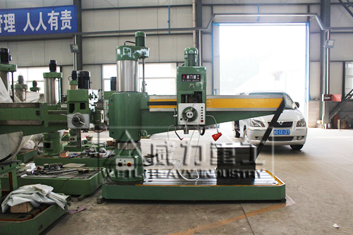 Z3063液壓搖臂鉆床車(chē)間現(xiàn)貨圖
